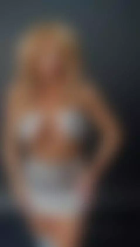 I feel this show will be special  Join me now  🤑🥰🥰🥰🥰 by annabellastar