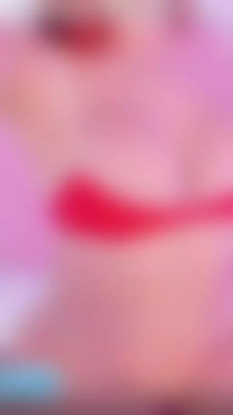 Hot girl here!! by sexy-elyn