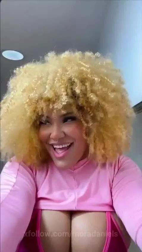 I bet you're going to cum a lot with me! by moradaniels