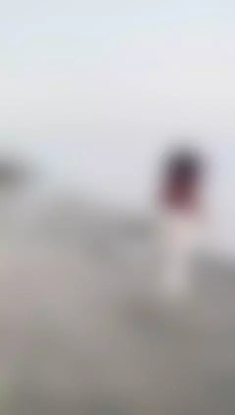 Me follas en la playa ? by riri-brunnete