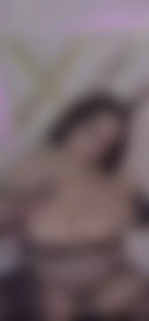 A delicious massage 🍒🥵 by birdiedavis