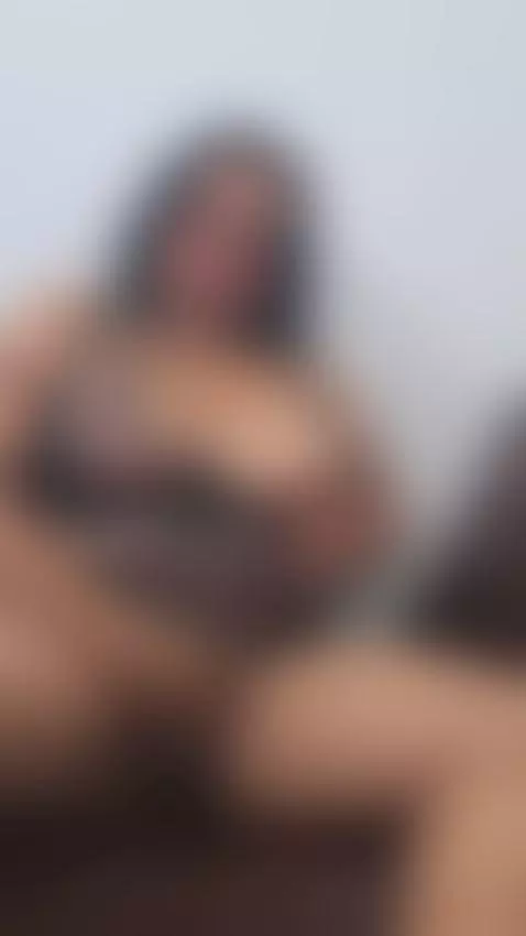 Kiss it 💋🥵 by birdiedavis