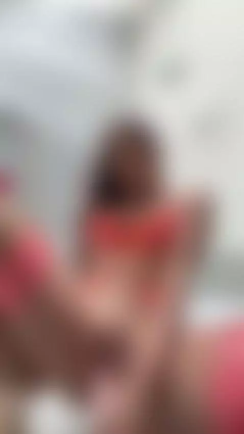 new video stretching my pussy to take a MASSIVE cock on set ... by xogizelle