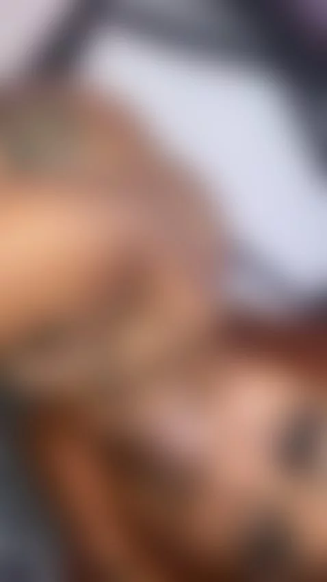 Hello Everyone 💜💜💜 Follow this ass by queencroze