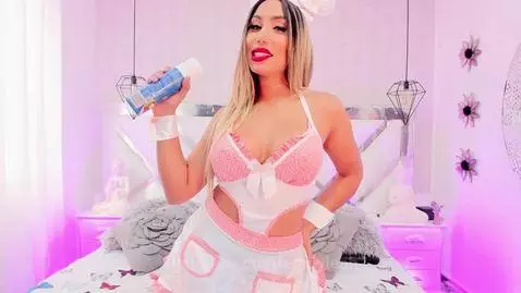 Online now 🍭🍬🧁 Play together and let me explode my big Juice... by emilyleah