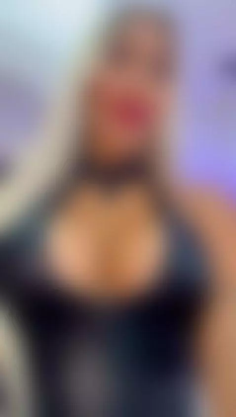 My TITS bouncing in your face 🔥 by emilyleah