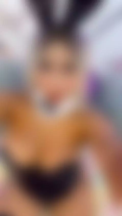 tu conejita playboy llego aqui para ti baby !! by emilyleah