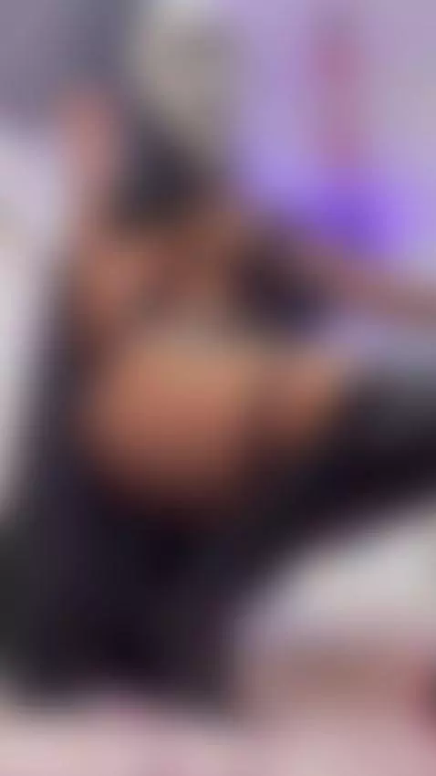 Run away of Ghostface don't answer their calls!! unless what... by emilyleah