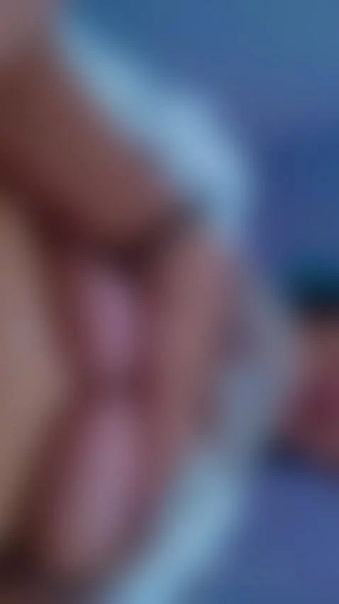 IM ONLINE NOW by candancejones