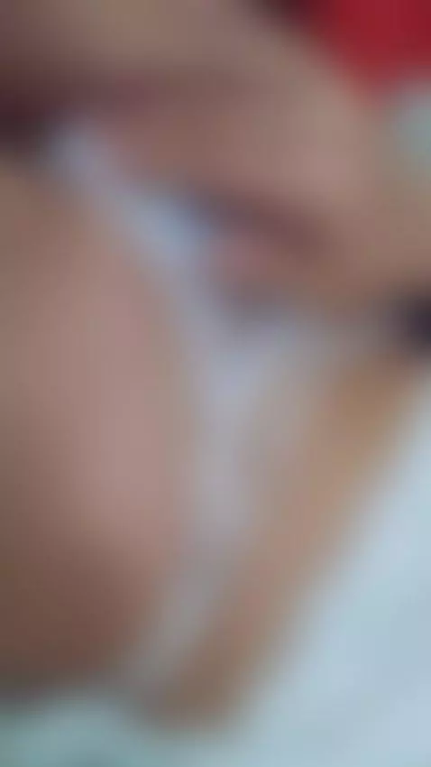 My friend touches my pussy by samanthablaze