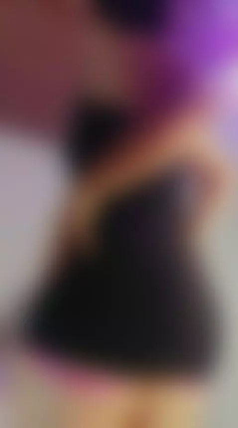 It will be perfect to start the week bouncing my ass in a dr... by anastasia-bee