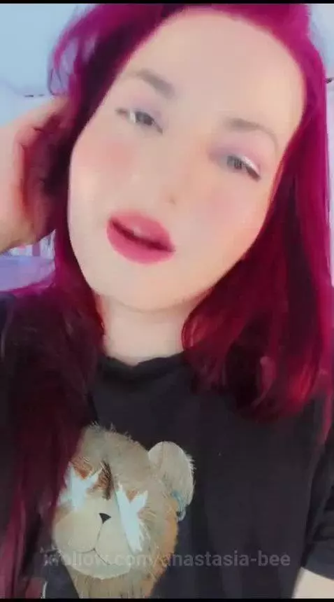 Hello guys, online, let's destroy my make-up with your cock ... by anastasia-bee