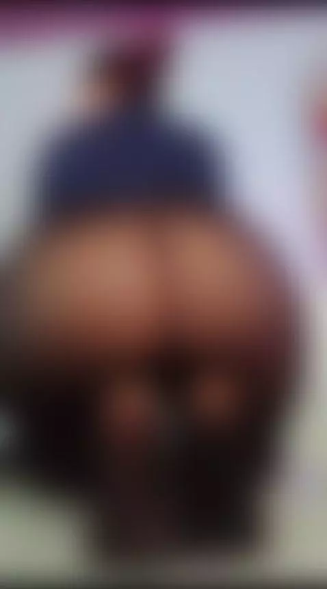 squats with my ass in pantyhose by anastasia-bee