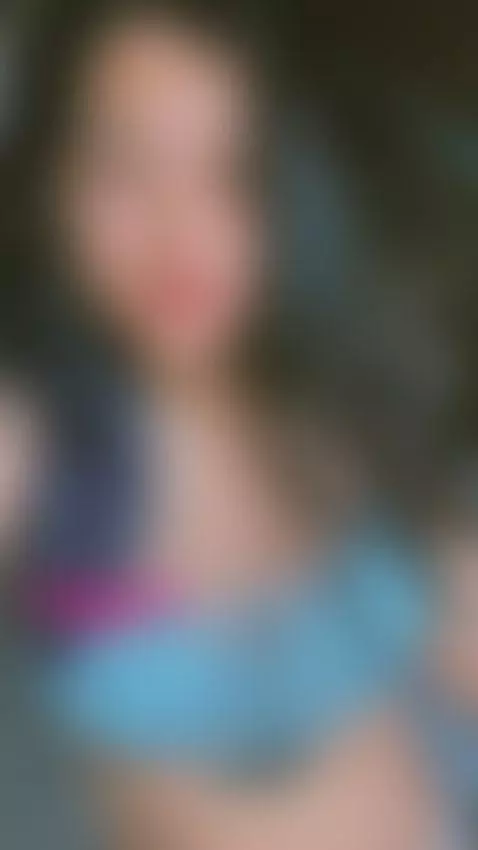 Zoom in... 👀 by miraimitsukii