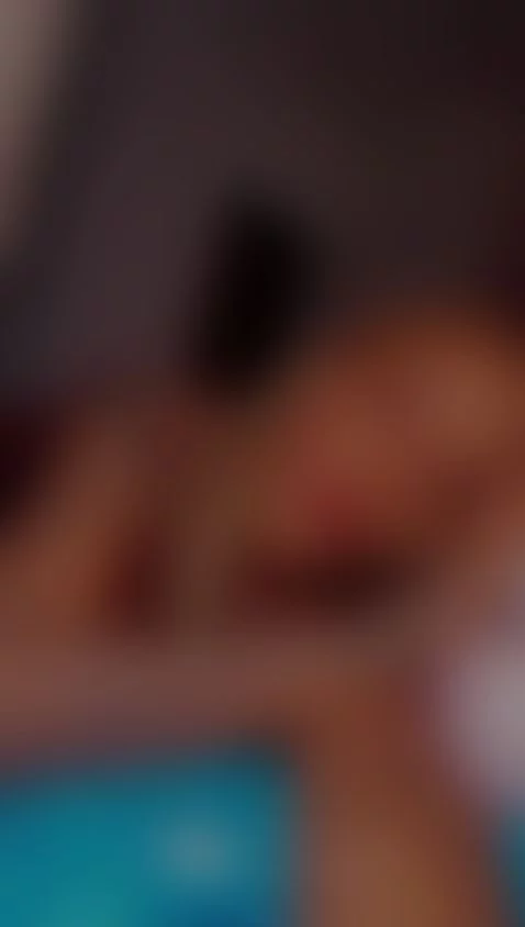 - O N L I N E - by ingriid