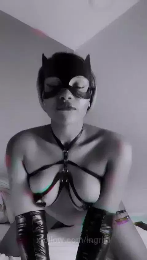 I WANT TO BE YOUR SLAVE! come here and give me your warm cum by ingriid