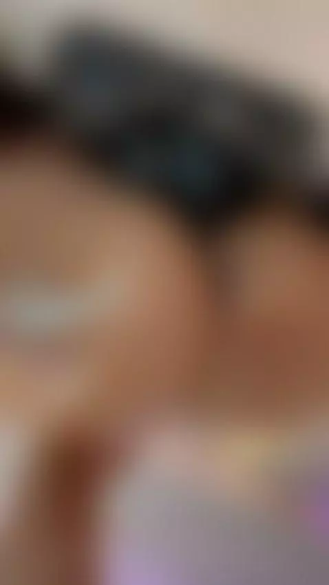 Yo se que me extrañaste por aqui 😘 te veo mañana en camsoda by valen-scott