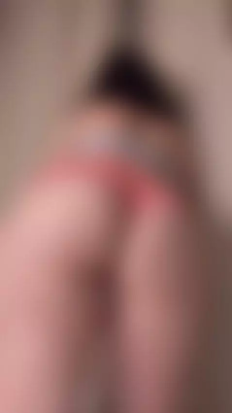 el chisme 🤫 by maisonfox