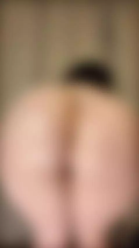 From shorts to nothing… time for my ass to play 😏🍑 by maisonfox