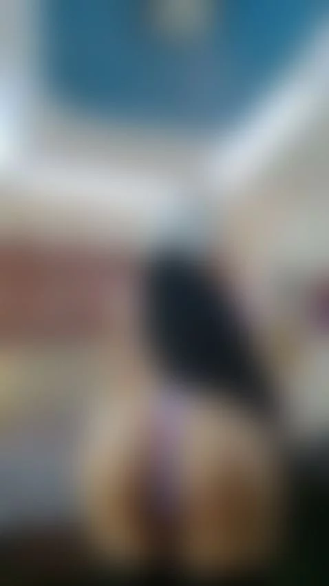 Do you like my purple suit? I'm all yours, I want your cock ... by roxxaane