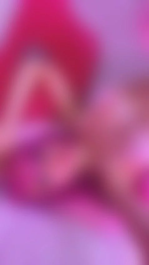 GOING LIVE IN 20 MINS!!! 💕 say hi by pinktrouble