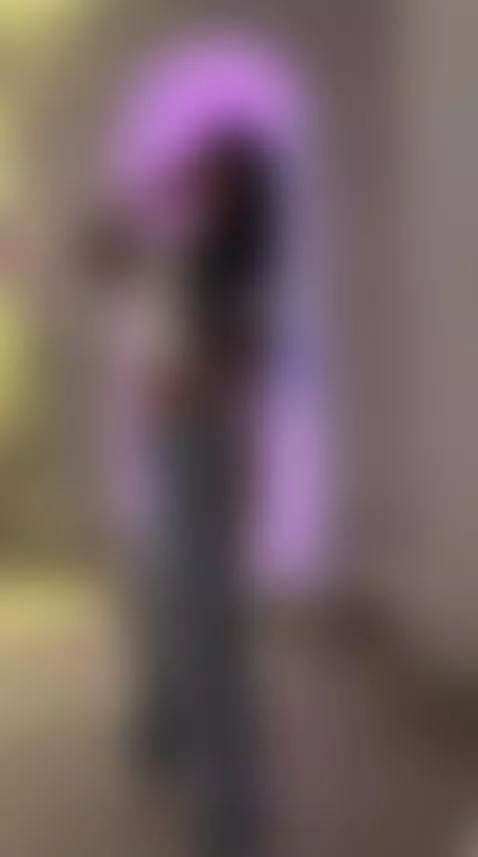 Sexy colombiana girl online now! by sarah-stone