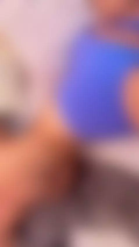 Waking up wanting a massage on my waist and bigass, do you d... by sarah-stone