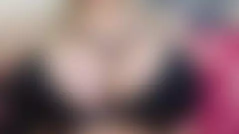 I wanna shake my tits on your face :) by raisaallen