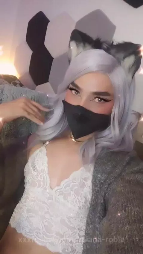 I wanna be a Rich Girl. I'm new here. by juliana-roble