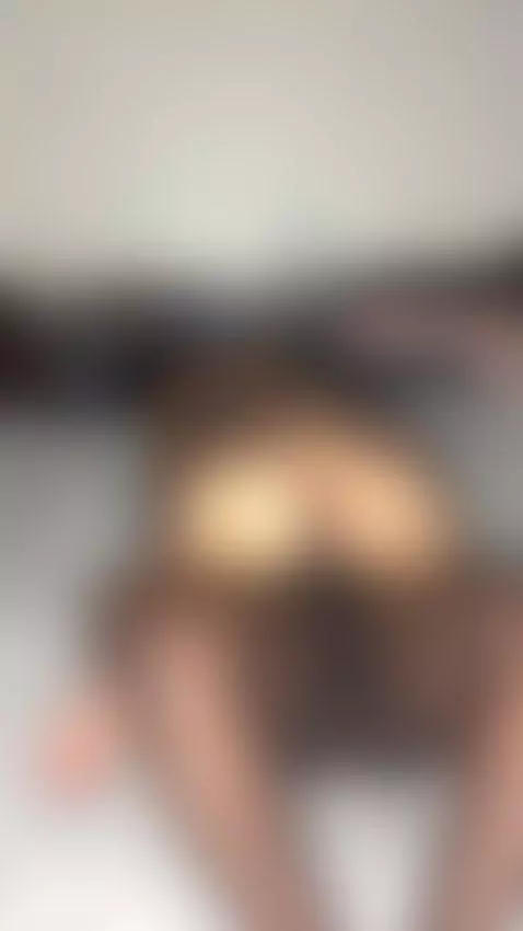 mi vecino se culea a andrea la arrecha. a ella le encanta la... by brian12k