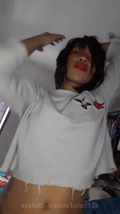 Andrea chica arrecha le encanta tener una verga en la boca. by brian12k