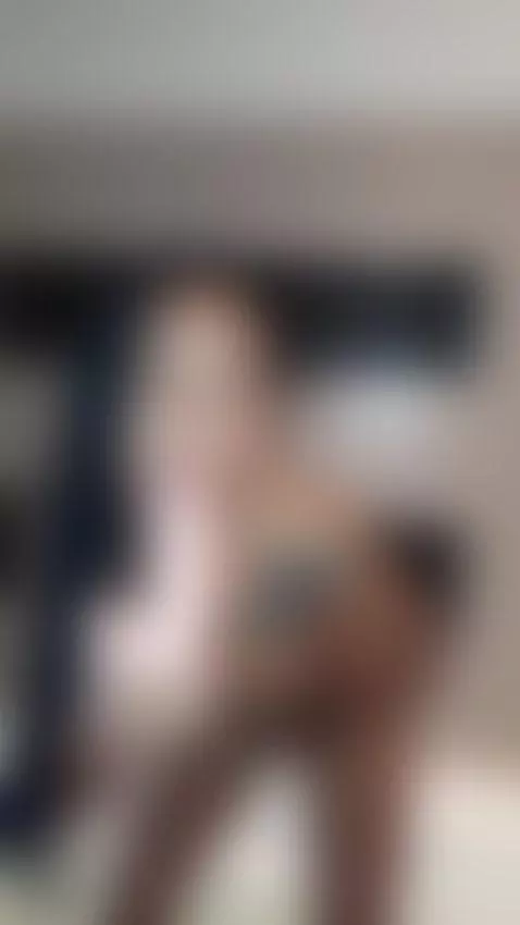 Andrea caleña webcam. le encanta la verga. hace casting y di... by brian12k