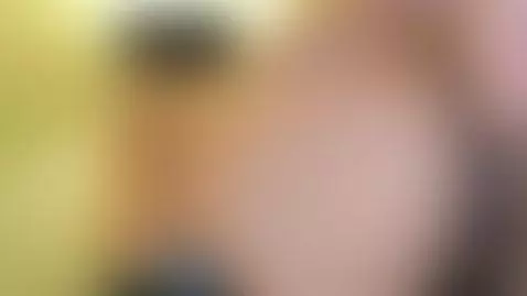 Andrea González webcam caleña es follada por su amigo del tr... by brian12k