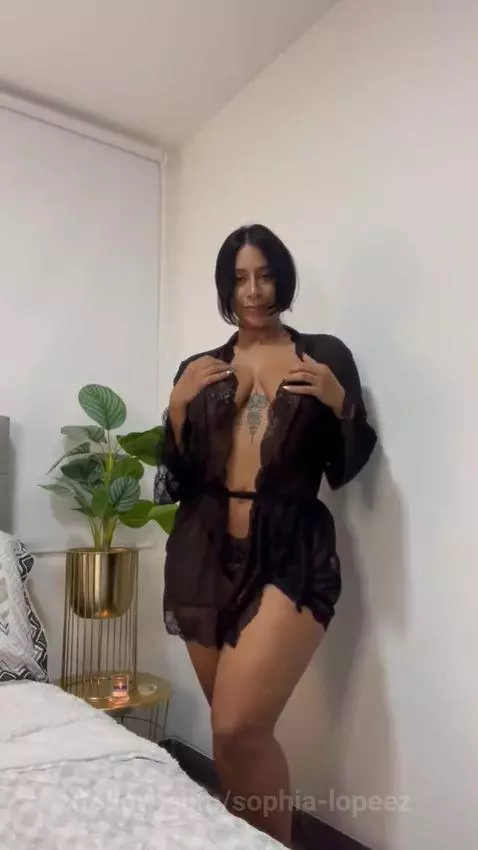 sexy, brunette, curvy by sophia-lopeez