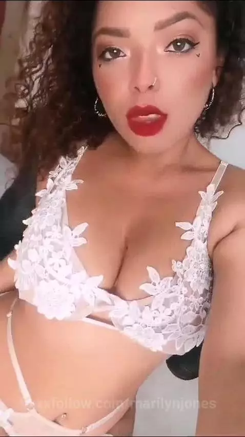 Hello love, I am the dessert for your honeymoon by marilynjones