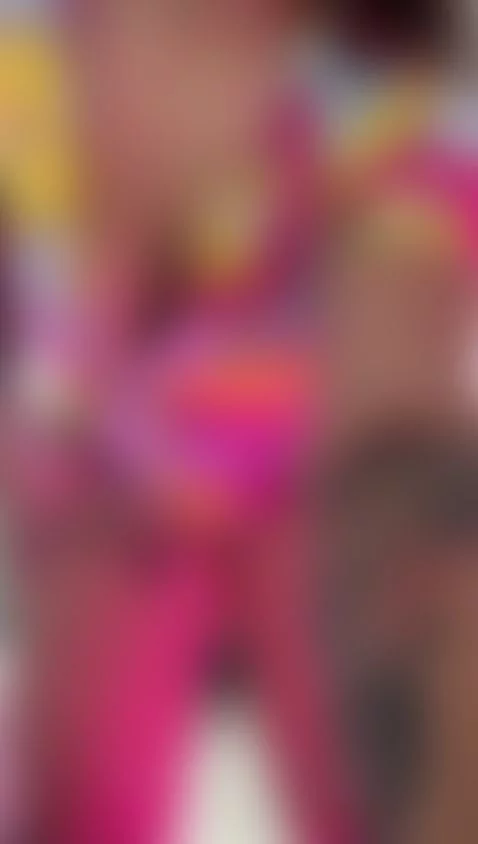 time to start the morning with fun, come and fulfill our fan... by liavega