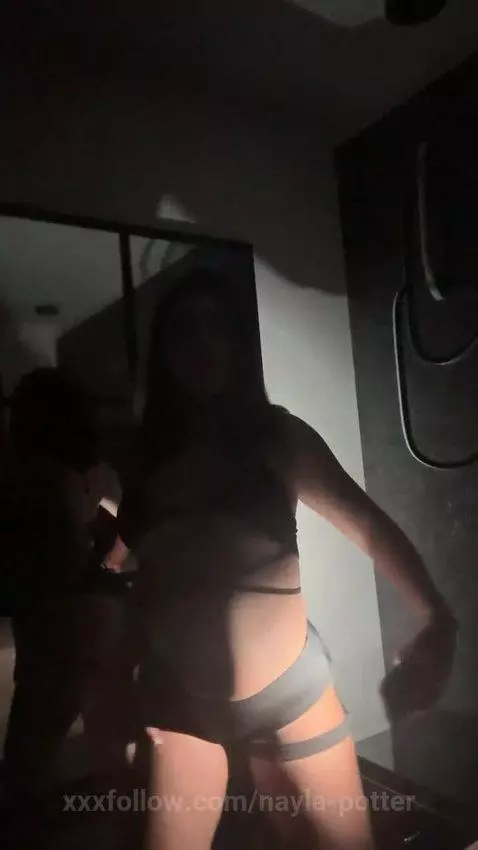 Between lights and shadows 🤍🖤 by nayla-potter