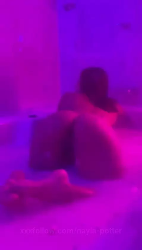 I am preparing some new photos for you by nayla-potter