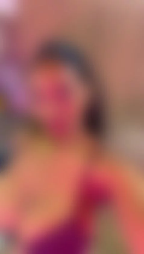 hi guys let's play with my big tits.. by yenny-smith