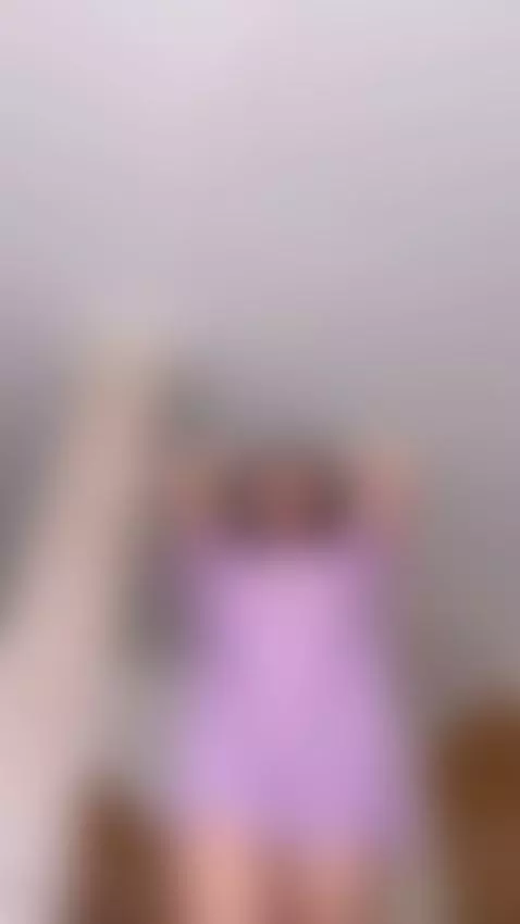 ves algo raro aqui? 🤔 by lindadelavega