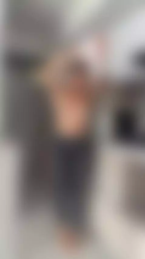 Do you want to eat something? by lindadelavega