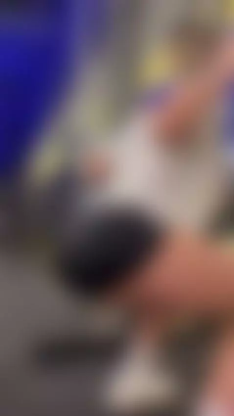 Doing ass at the gym by lindadelavega