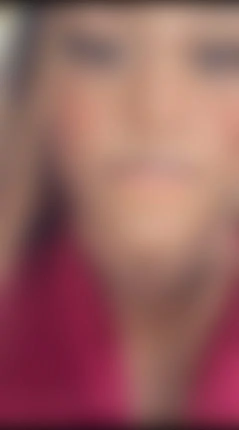 Hello guys, I hope for you! 😈🔥Dont forget to follow me by lilafacchini