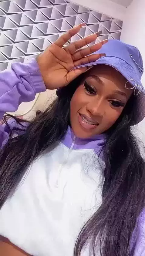 I'm online, guys! 🔥😈 Dont forget to follow me by lilafacchini