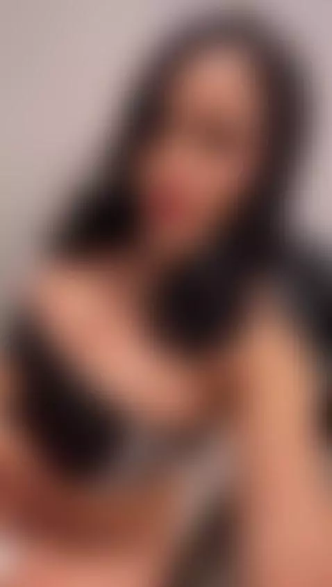 Being Naughty at the mal¨s bathroom by isabellaparker