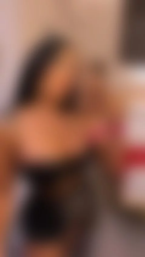 Want to be my date ? by isabellaparker