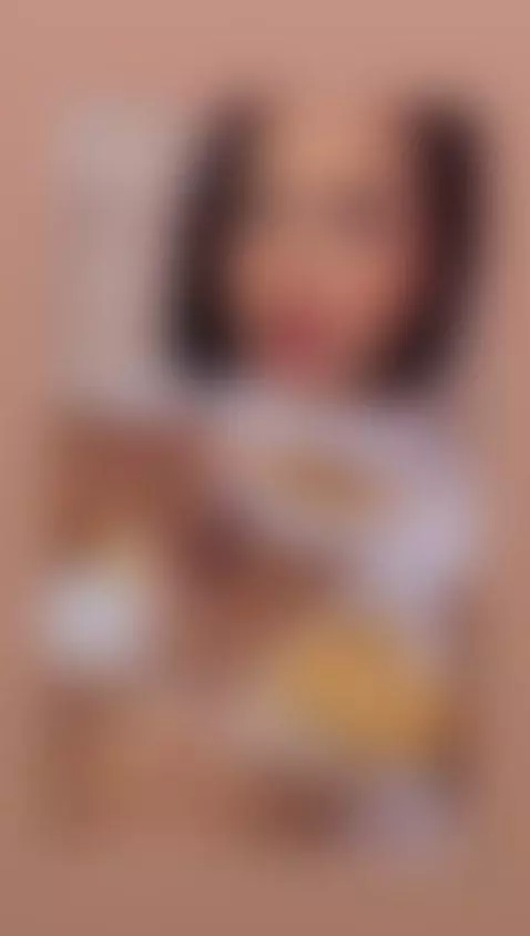 im live now, by isabellaparker