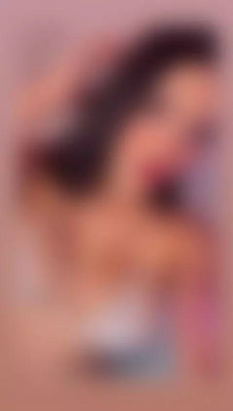 Im live now guys by isabellaparker