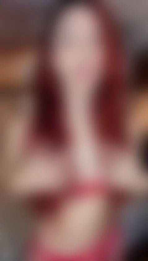 lady in red by alicebrave