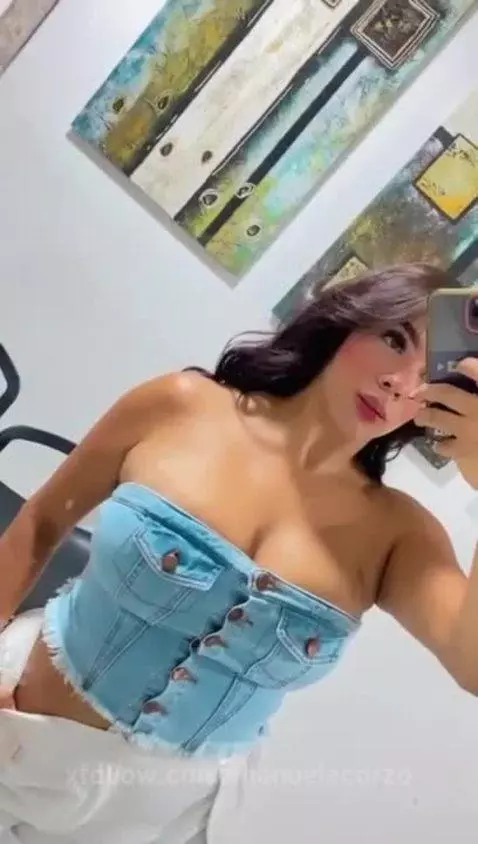 beautiful girl by manuelacorzo